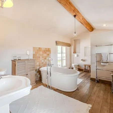 Bastide La Belle Etoile Villa *